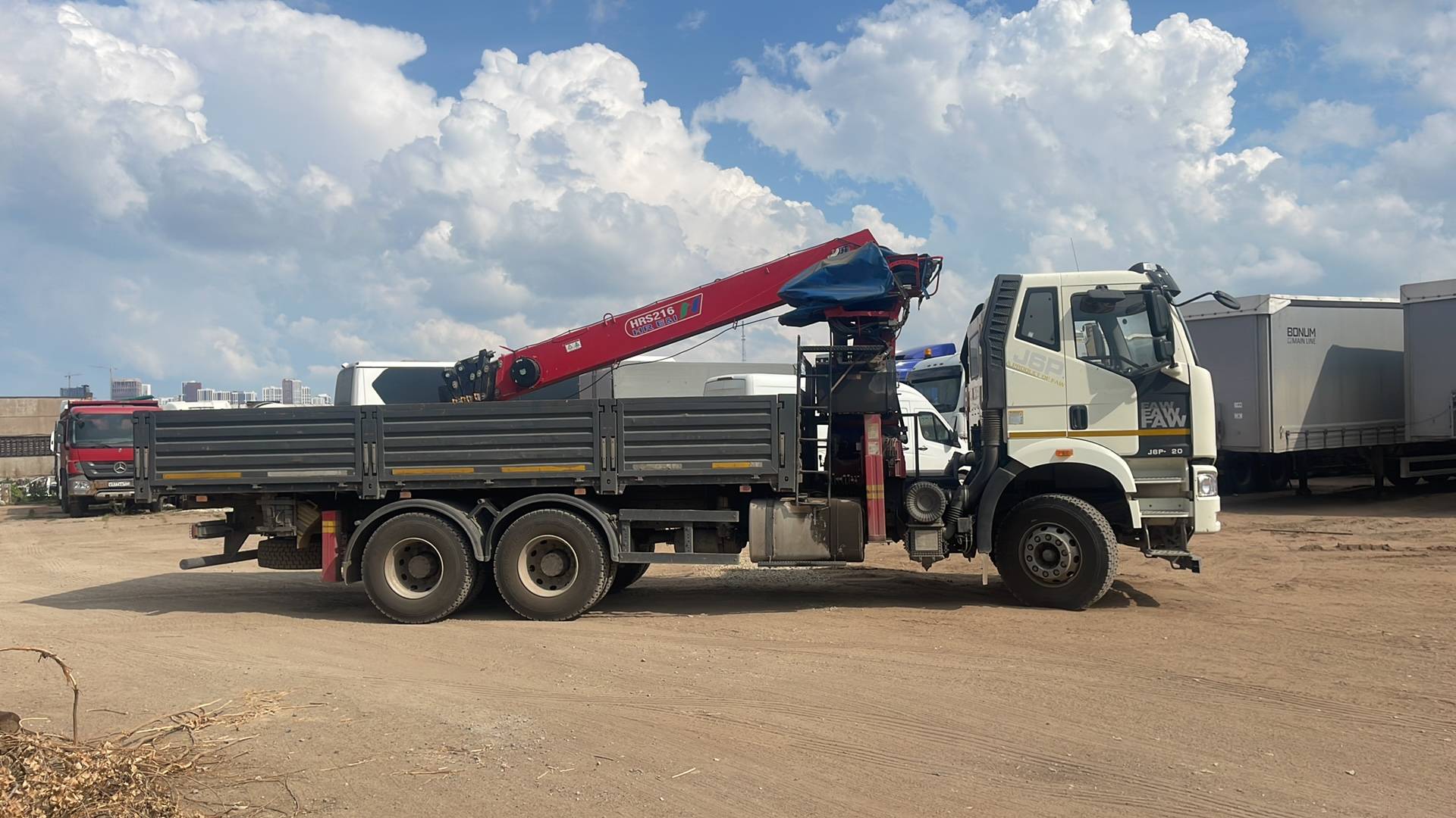 FAW CA3250P66K2T1E5  6х4,  19 078 км, 2023 года в лизинг