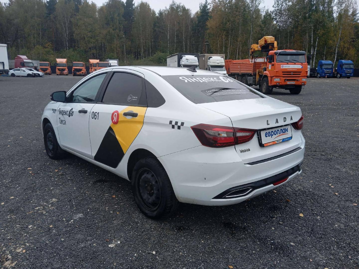 Lada Vesta седан,  130 881 км, 2023 года в лизинг