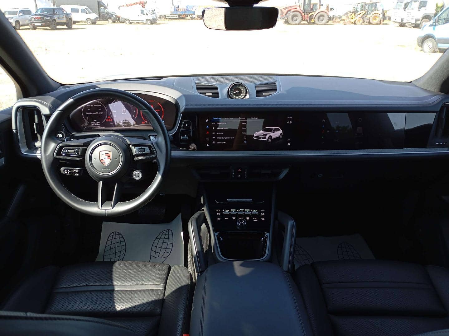 Porsche Cayenne,  36 702 км, 2023 года в лизинг