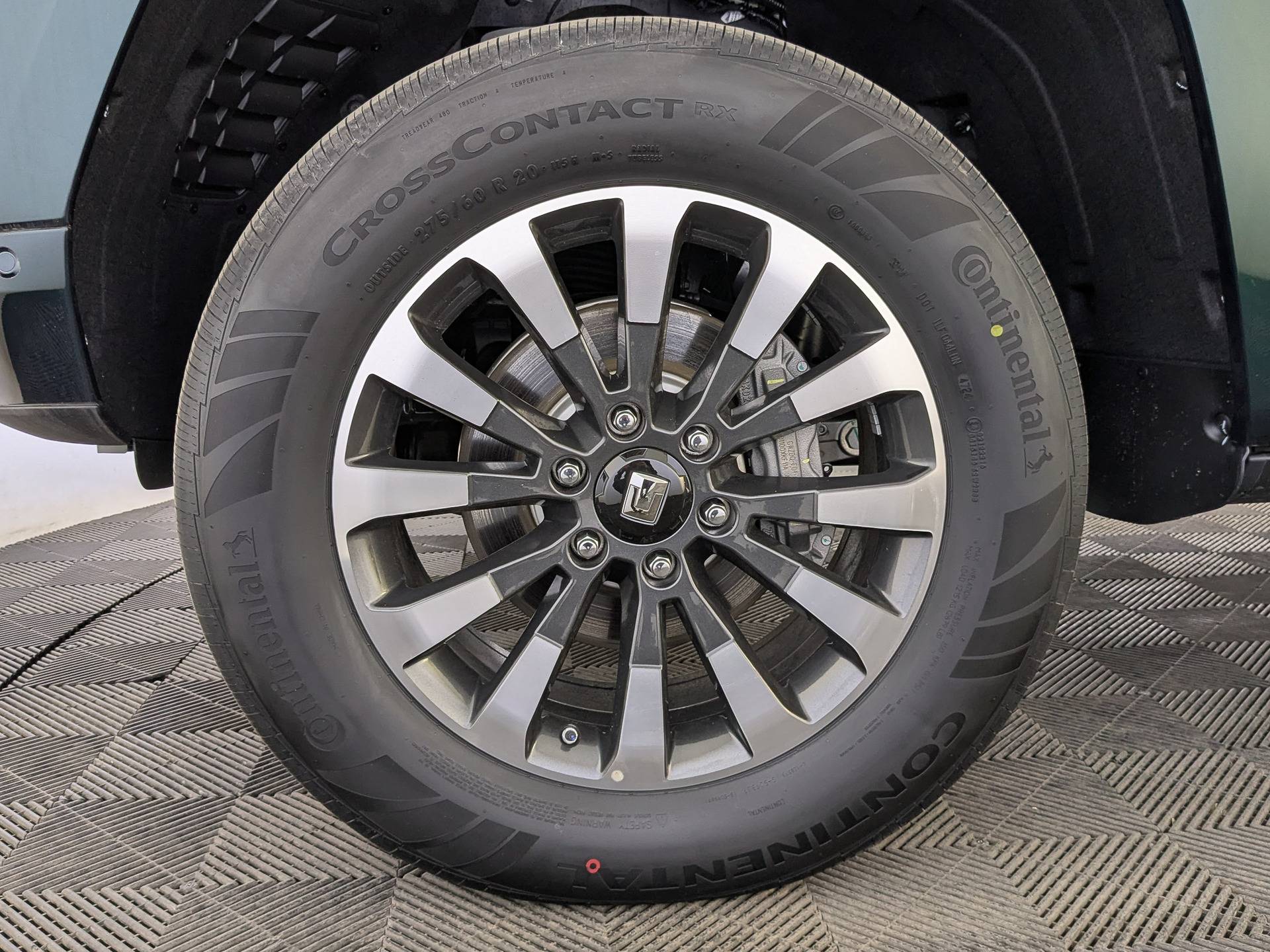 Tank 700 Superior 3.0 9AT 4WD