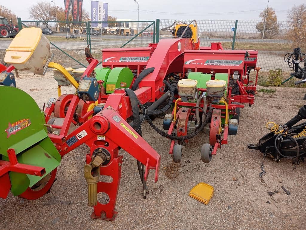 Jilin Kangda Agricultural Machinery 2BMZF-12C сеялка точного высева,  9 км, 2023 года в лизинг