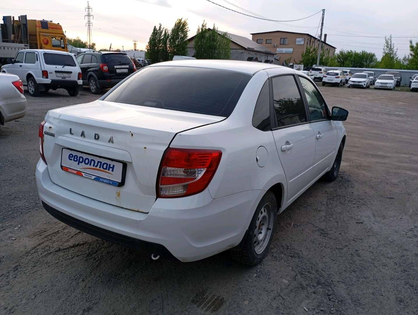 Lada Granta седан,  93 992 км, 2024 года в лизинг