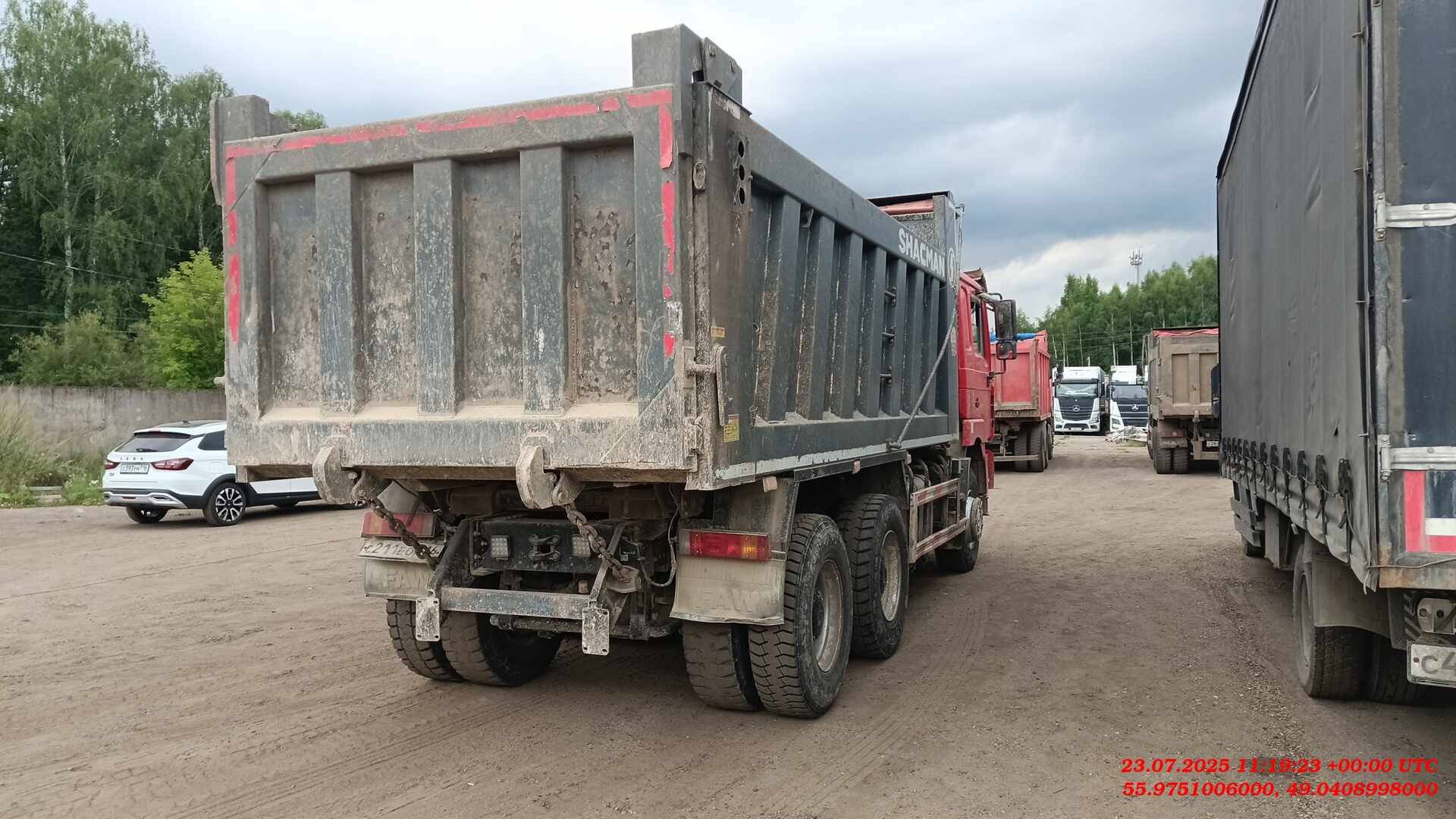 Shacman SX3258DR384,  125 813 км, 2022 года