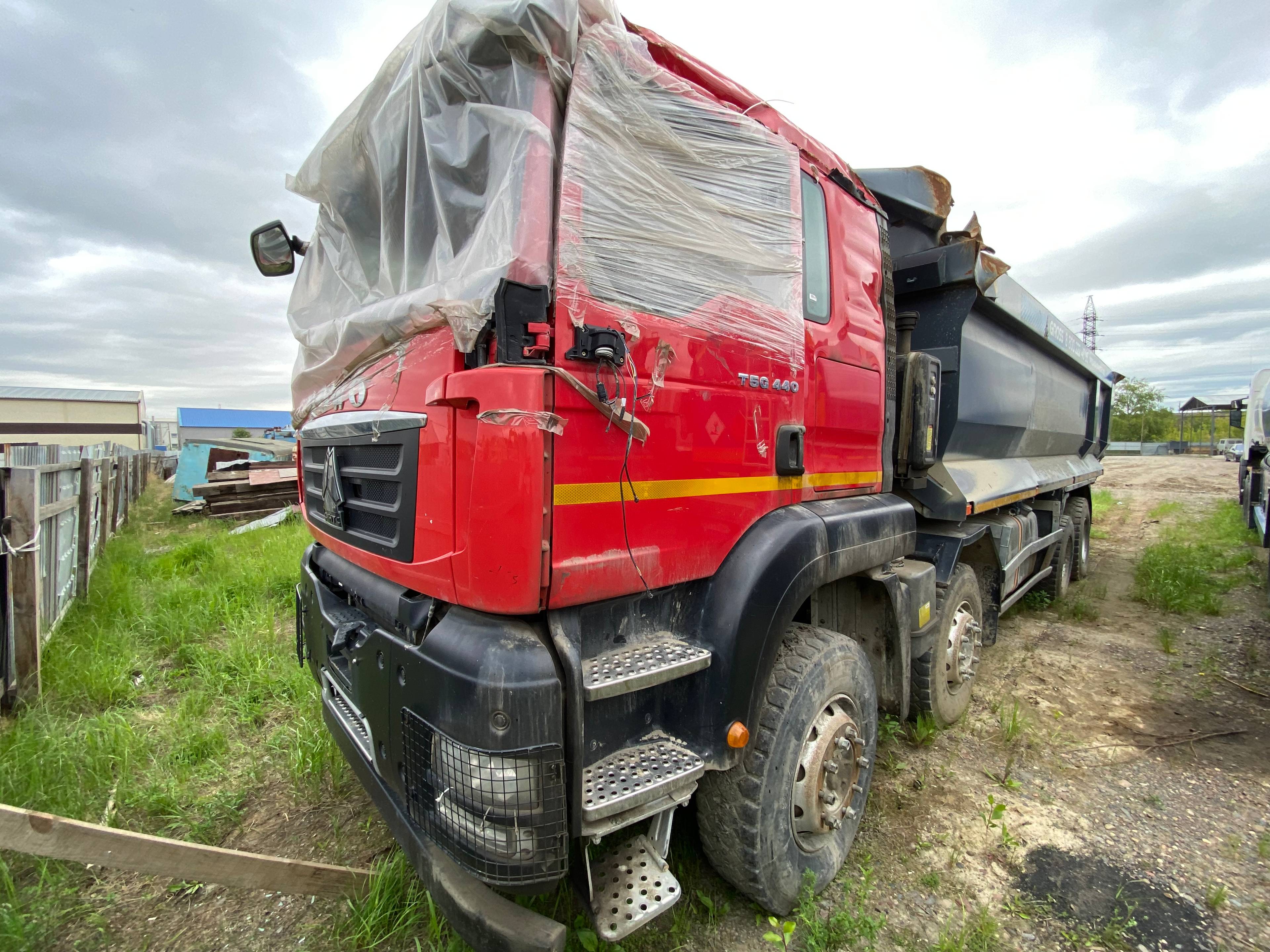 HOWO ZZ3317V386GE1 8х4