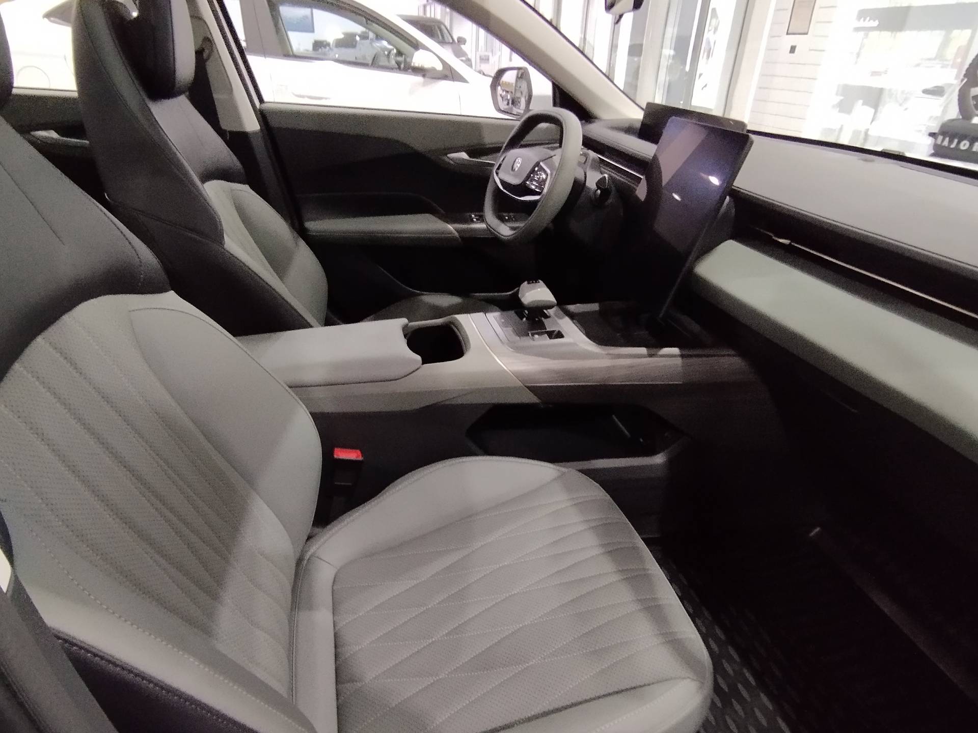 Changan Lamore Tech 1.5 DCT 180hp 2WD 