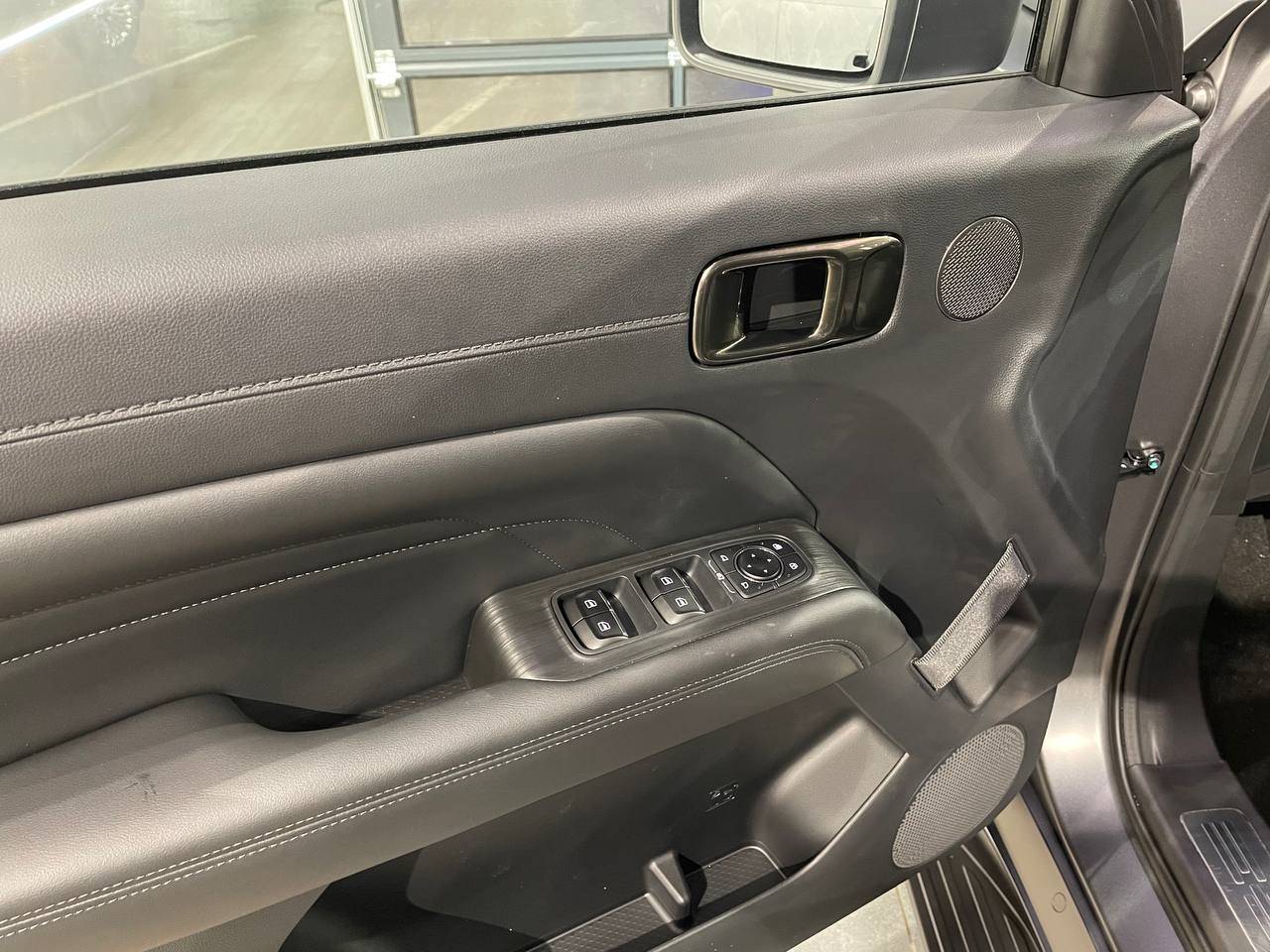 Haval H9 Premium 2.0 8AT 4WD