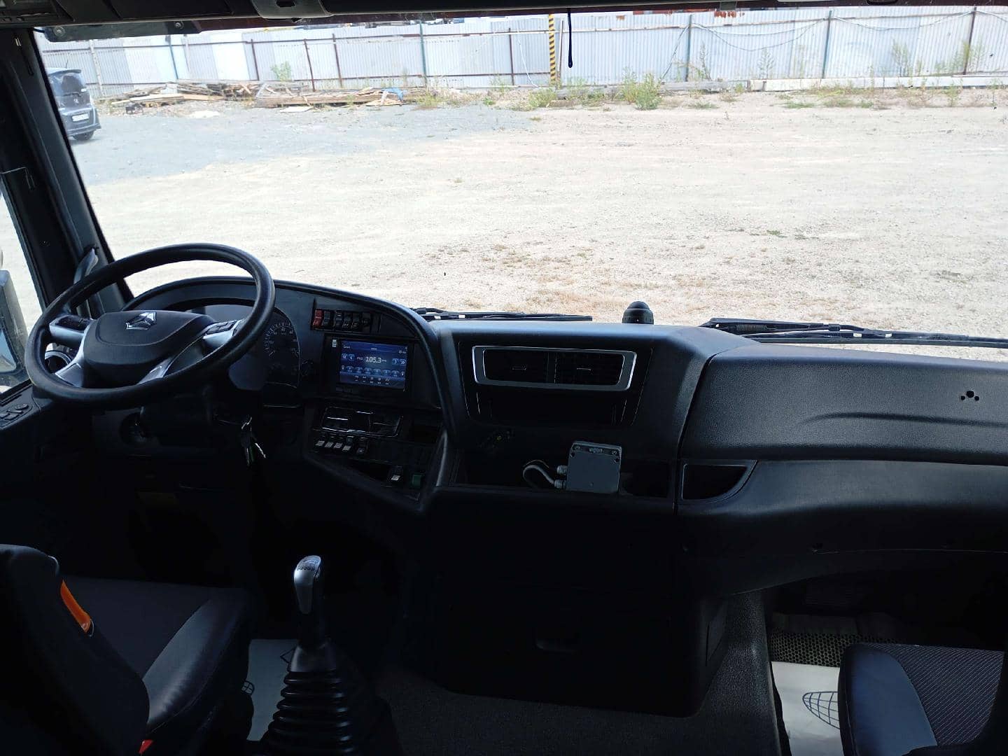 Sitrak С7Н 6×4 ZZ4256V364HE,  126 653 км, 2023 года в лизинг