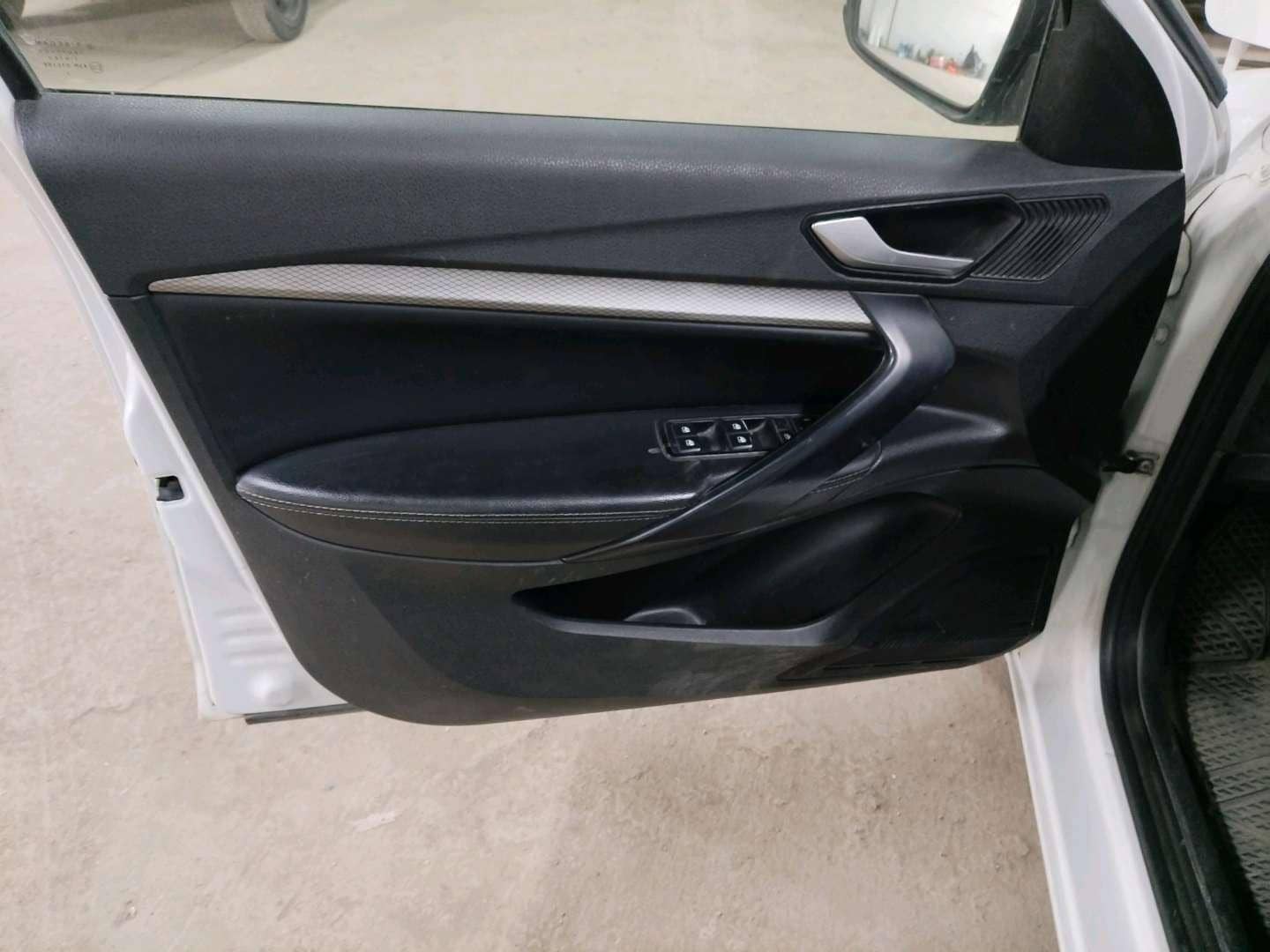 Lada Vesta седан,  102 880 км, 2023 года в лизинг