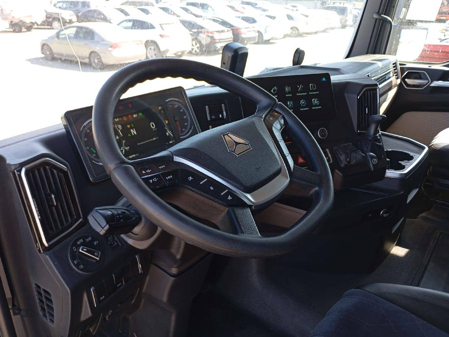 Sitrak С7Н MAX 6×4 ZZ4256V364HE,  165 706 км, 2023 года в лизинг