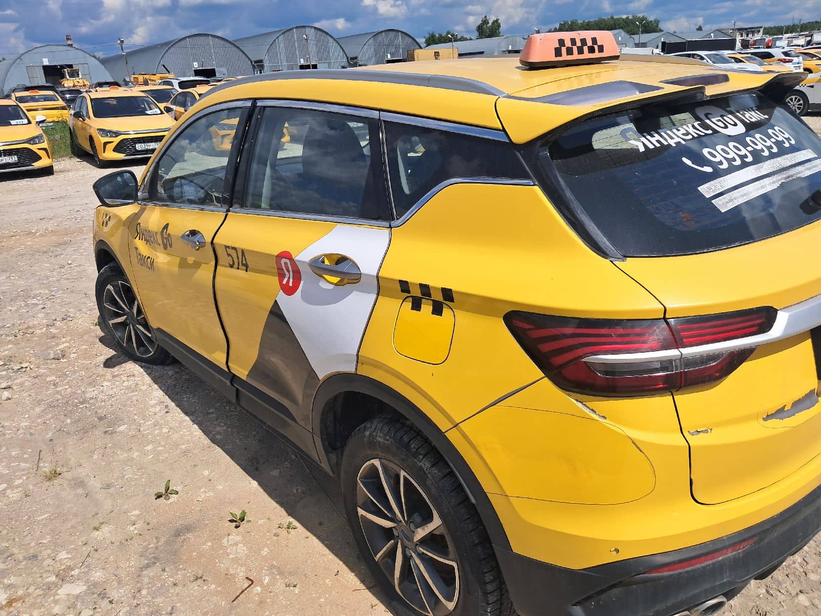 Geely Coolray,  245 874 км, 2023 года в лизинг