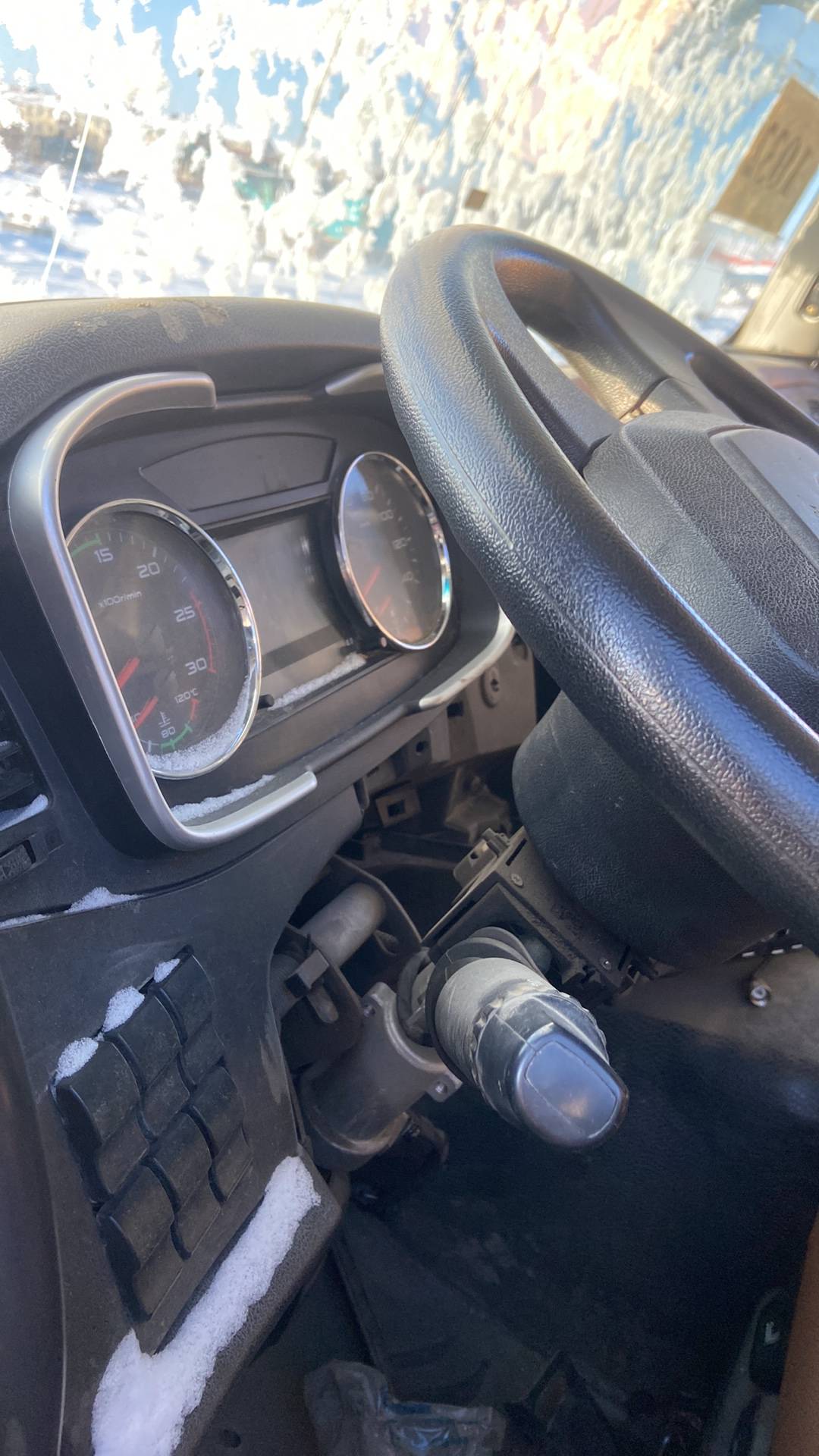 FAW CA3310P66K24T4E5 8х4,  250 000 км, 2022 года в лизинг