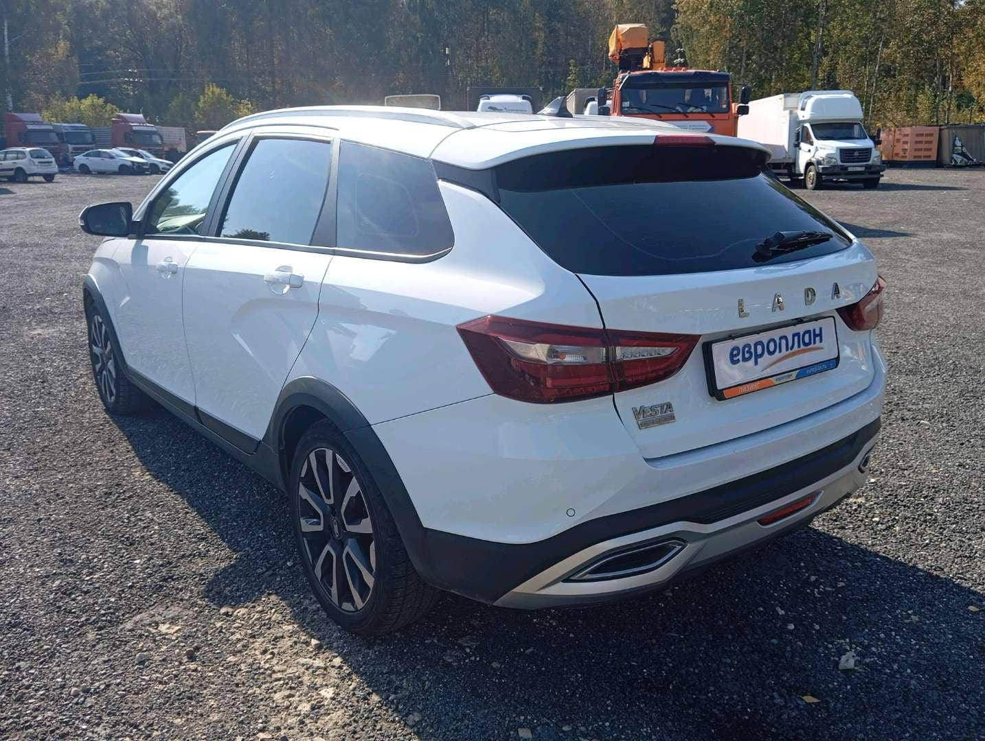 Lada Vesta универсал Кросс,  46 185 км, 2024 года в лизинг