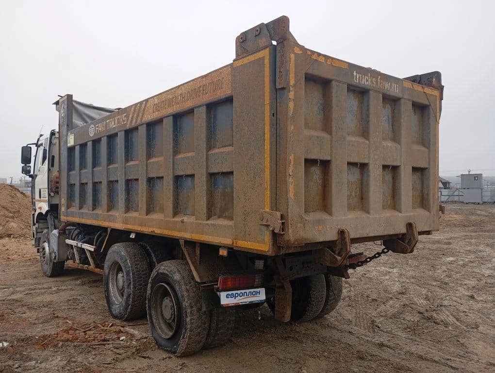 FAW CA3250P66K24T1E5 6х4,  186 291 км, 2022 года в лизинг