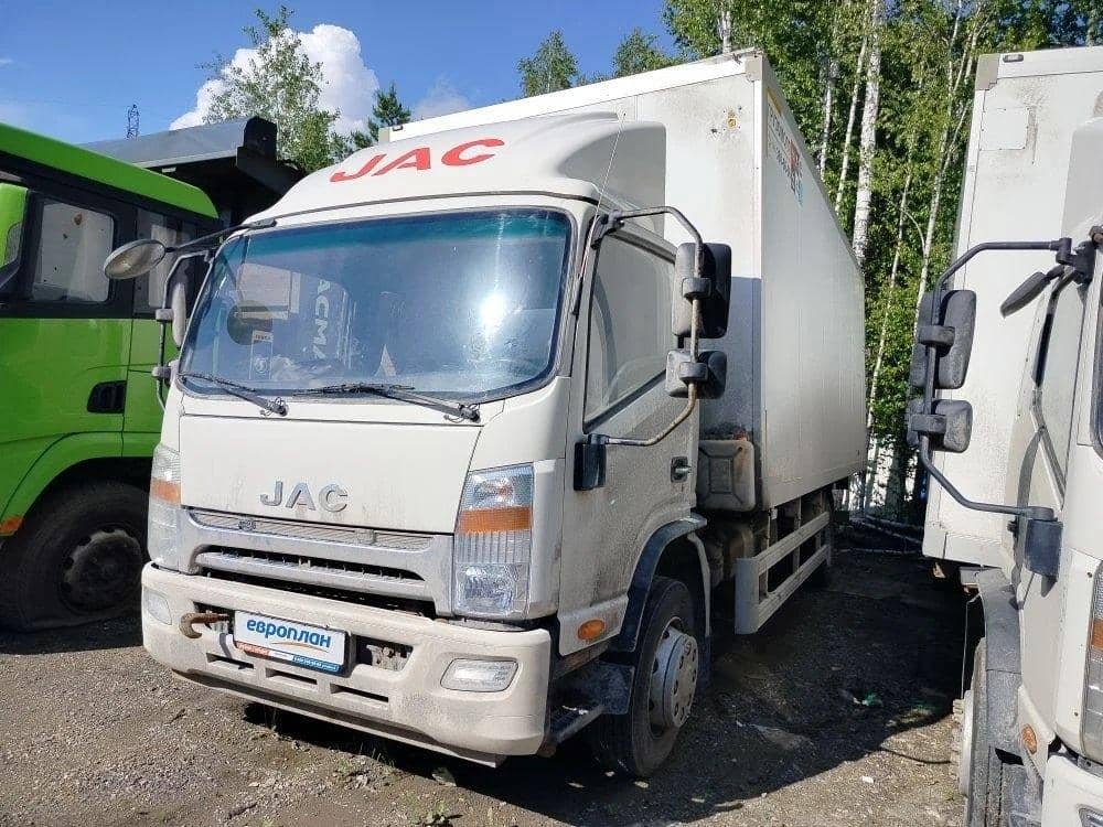 JAC N120