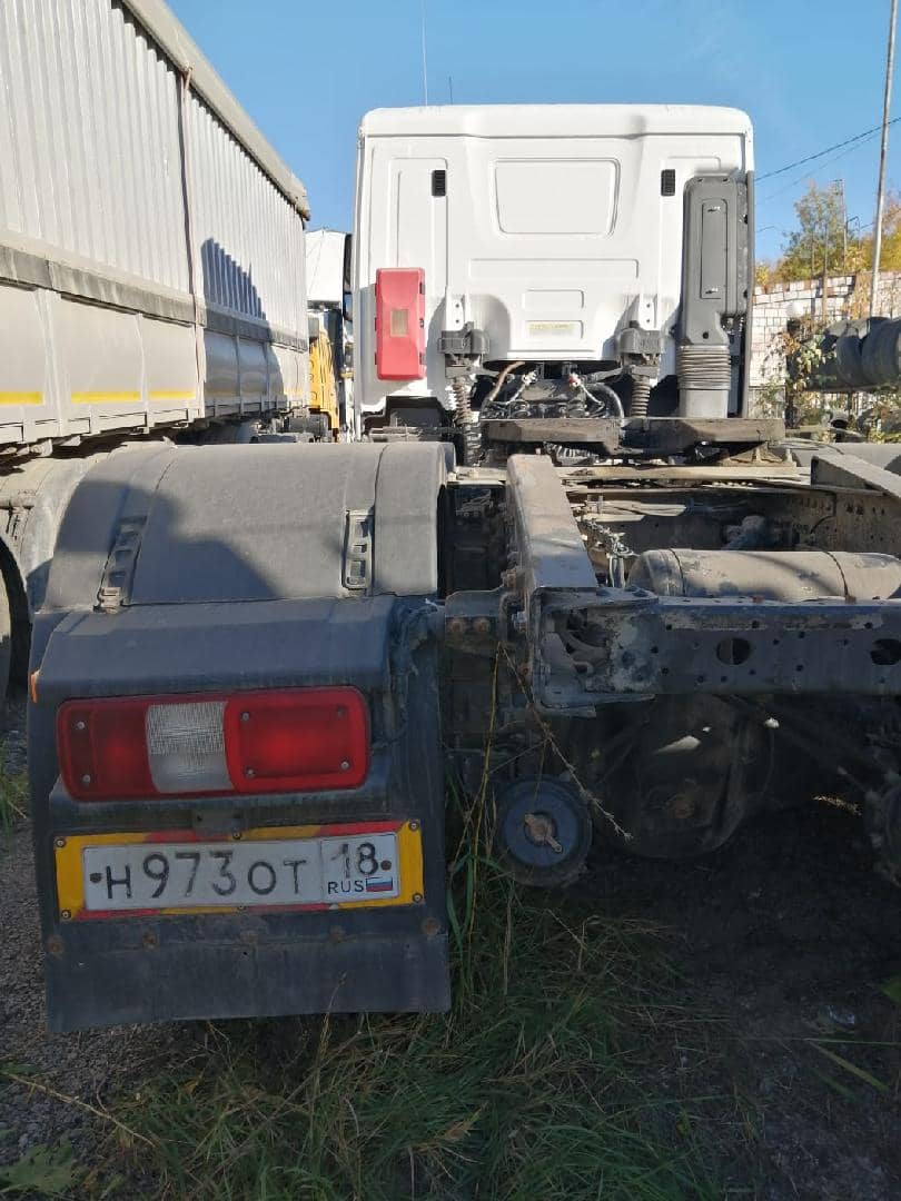Hyundai XCIENT QZ 6х4,  207 326 км, 2018 года в лизинг