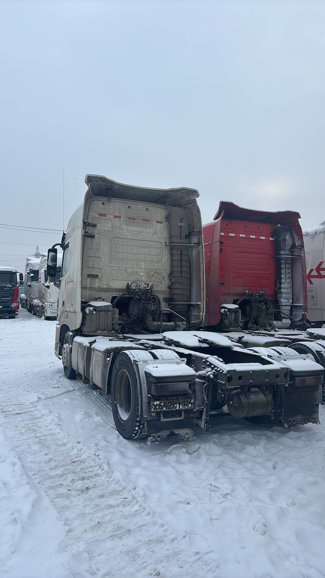DongFeng GX DFH4180 4x2,  439 668 км, 2022 года в лизинг