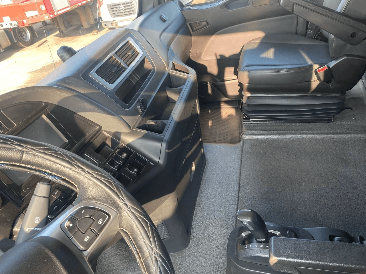 Sitrak ZZ4186V391HE Лот 000007787
