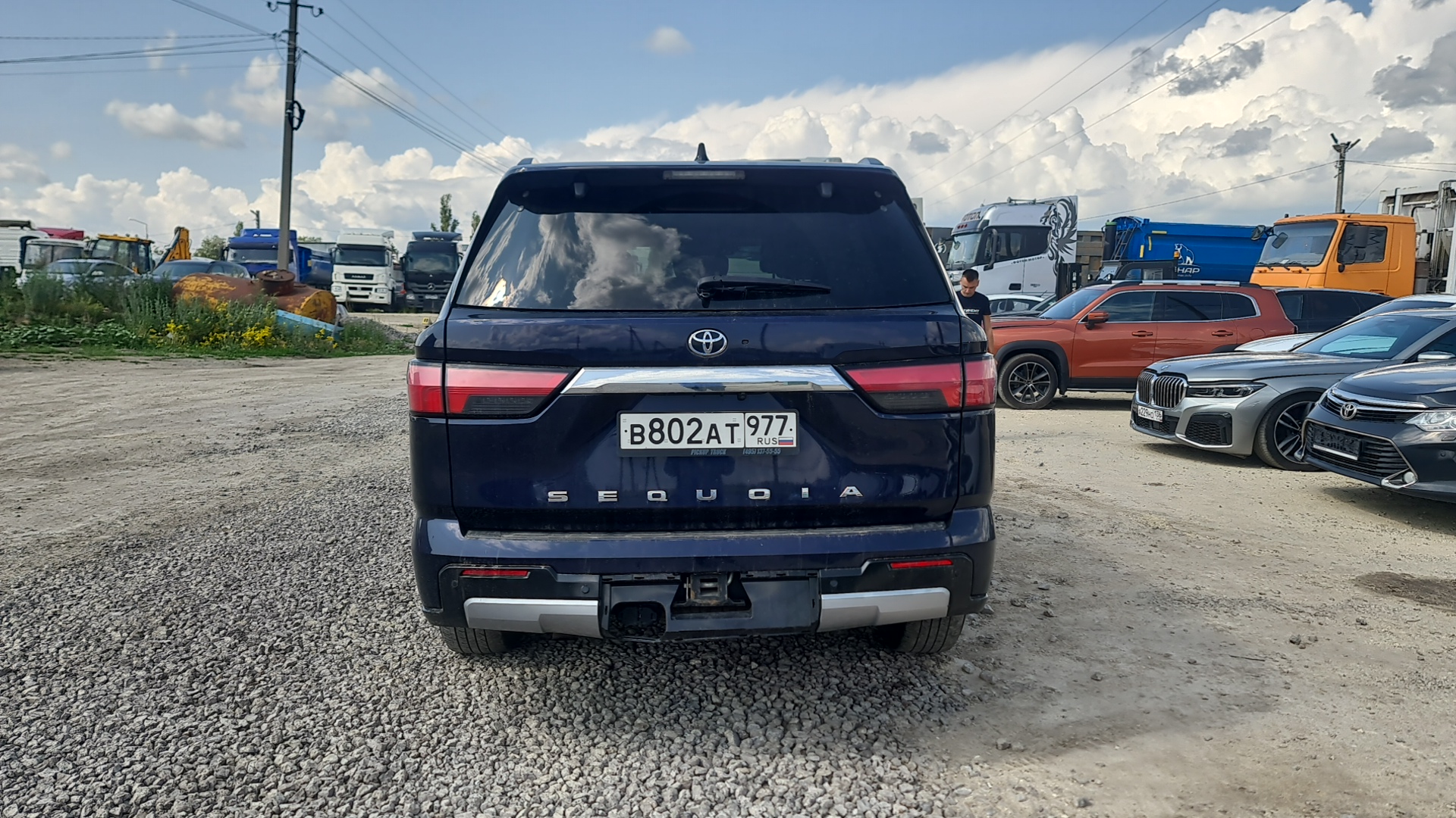 Toyota Sequoia,  274 405 км, 2022 года в лизинг