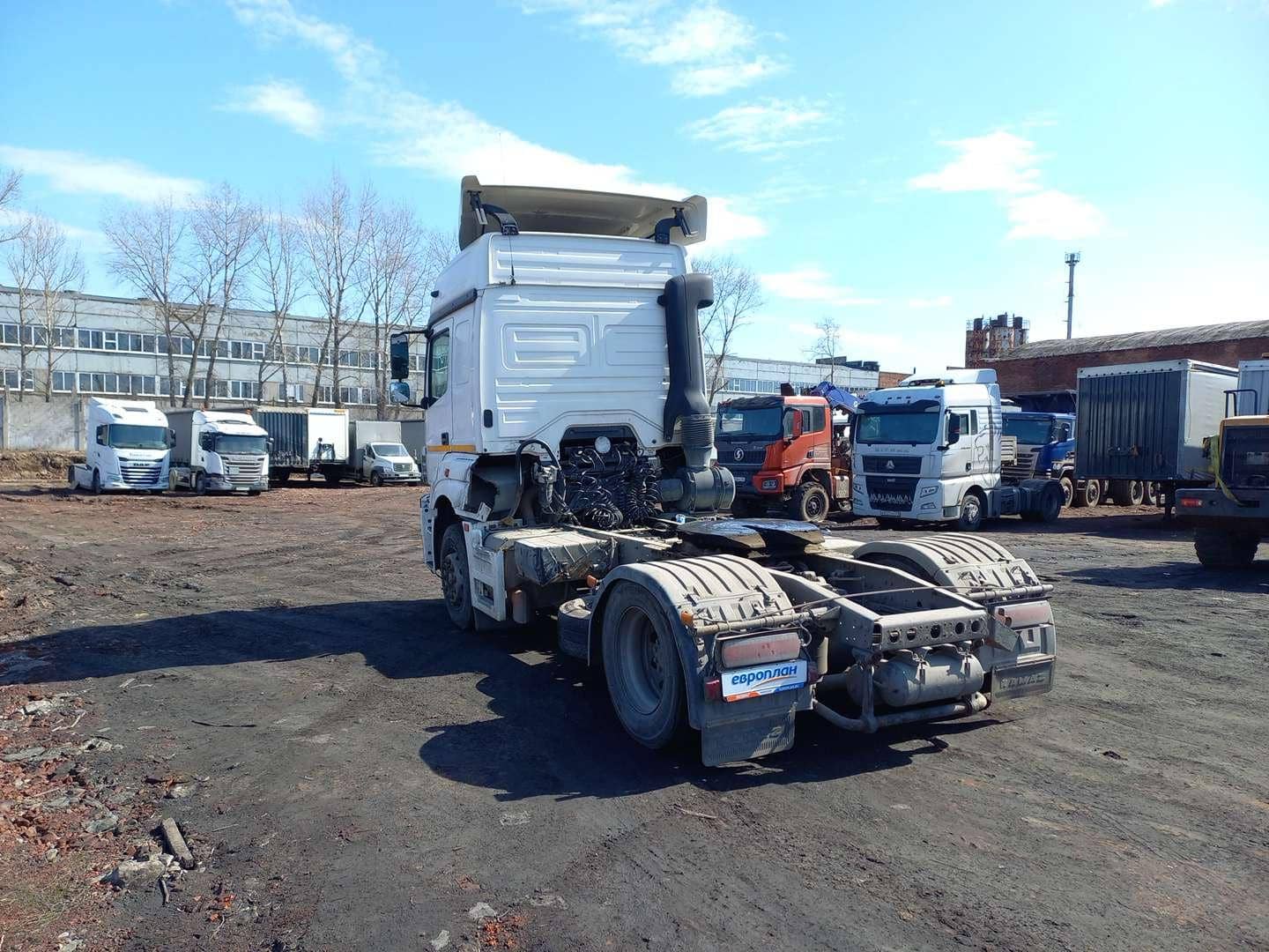 КАМАЗ 5490-008-87(S5),  854 784 км, 2017 года в лизинг