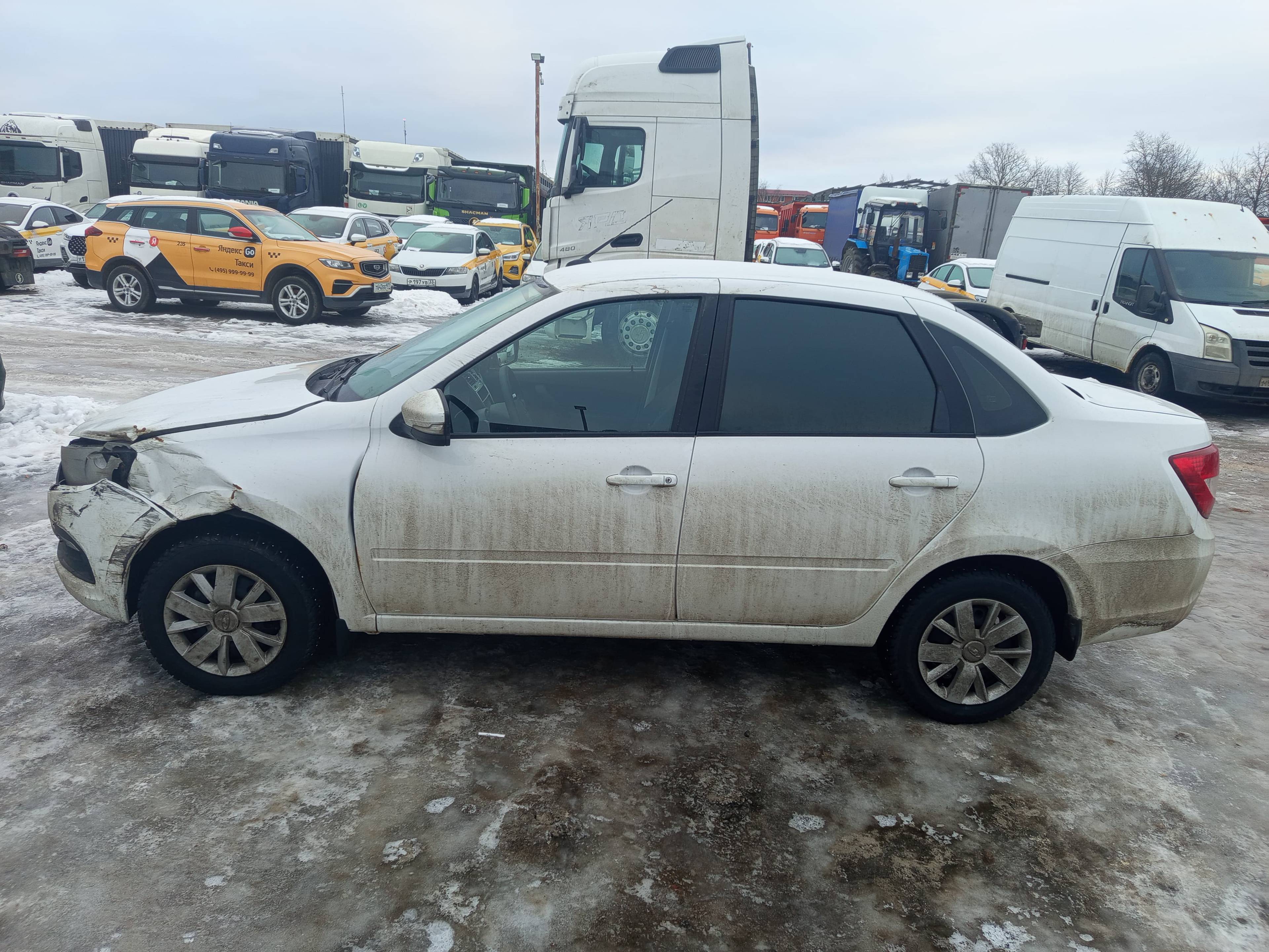 Lada Granta седан,  33 644 км, 2023 года в лизинг