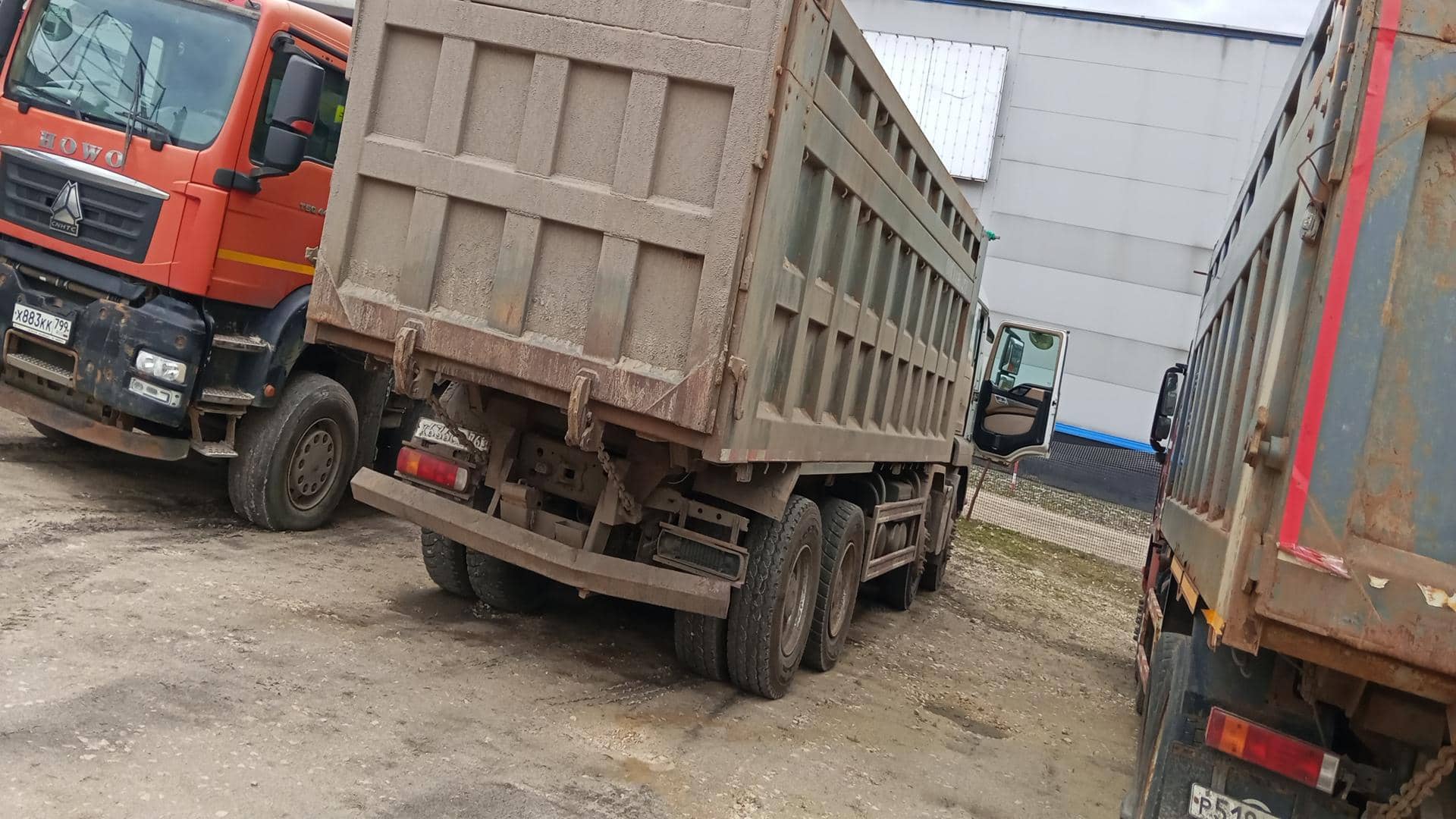 HOWO ZZ3317V386GE1 8х4,  105 283 км, 2021 года