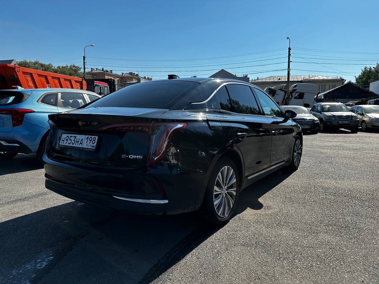 Hongqi E-QM5,  39 466 км, 2022 года в лизинг