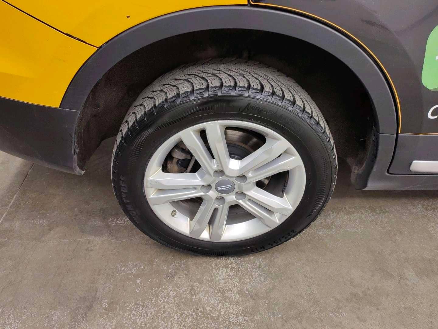 Geely Atlas Pro,  212 465 км, 2023 года в лизинг