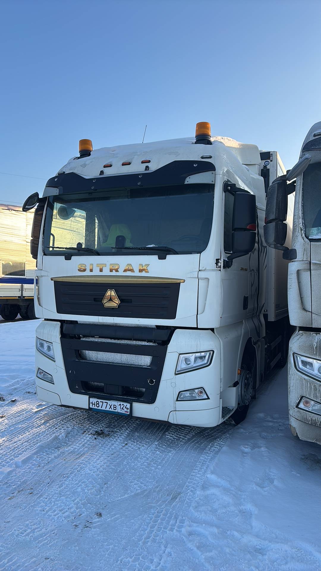 Sitrak ZZ4186V391HE,  383 262 км, 2023 года в лизинг