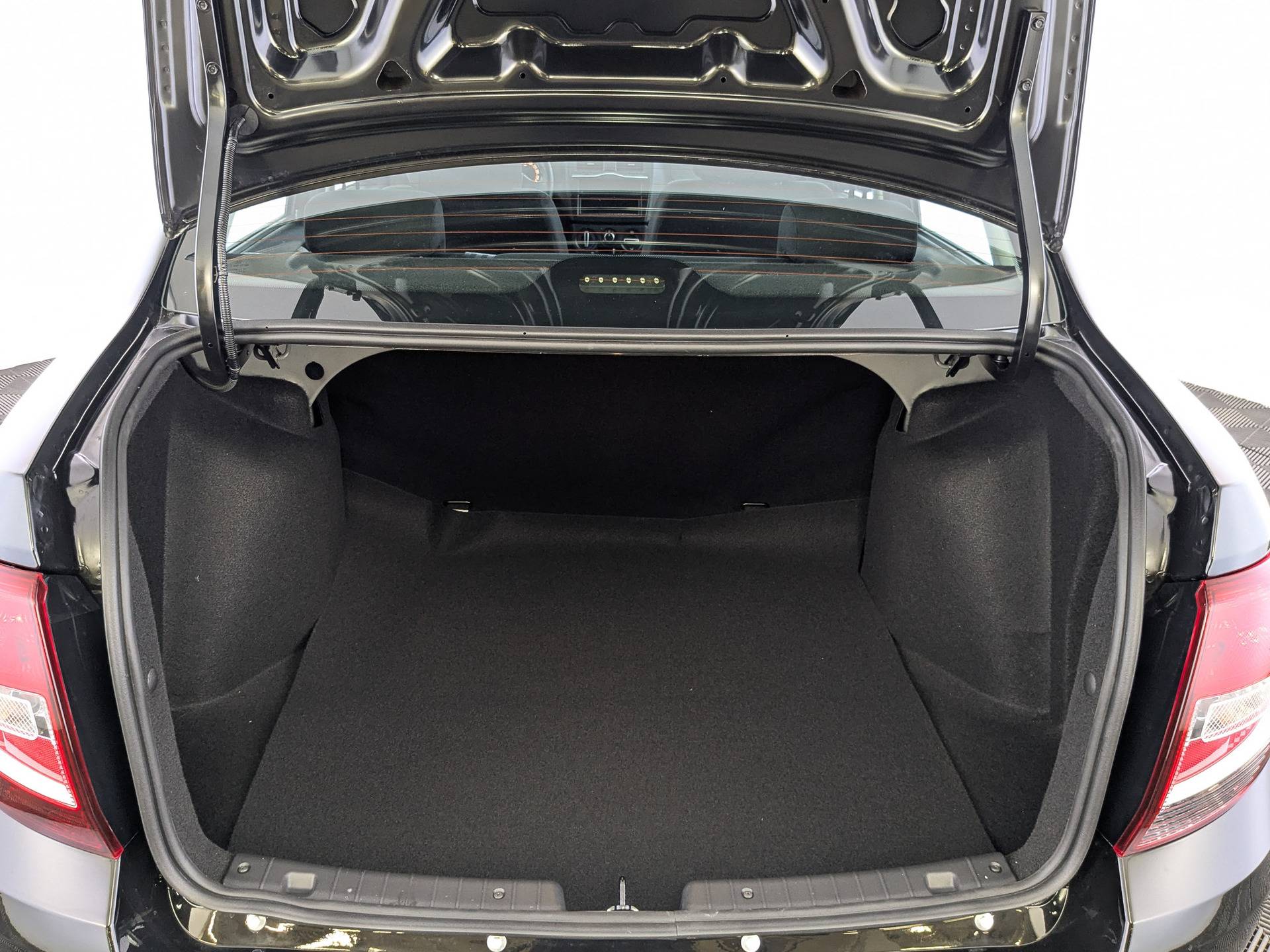 Lada Granta седан Classic 24 1.6 90hp 5MT