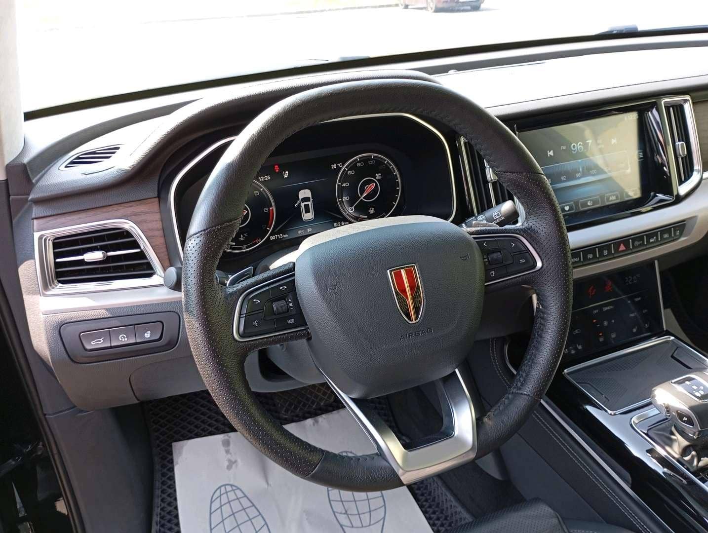 Hongqi HS7,  90 713 км, 2023 года в лизинг