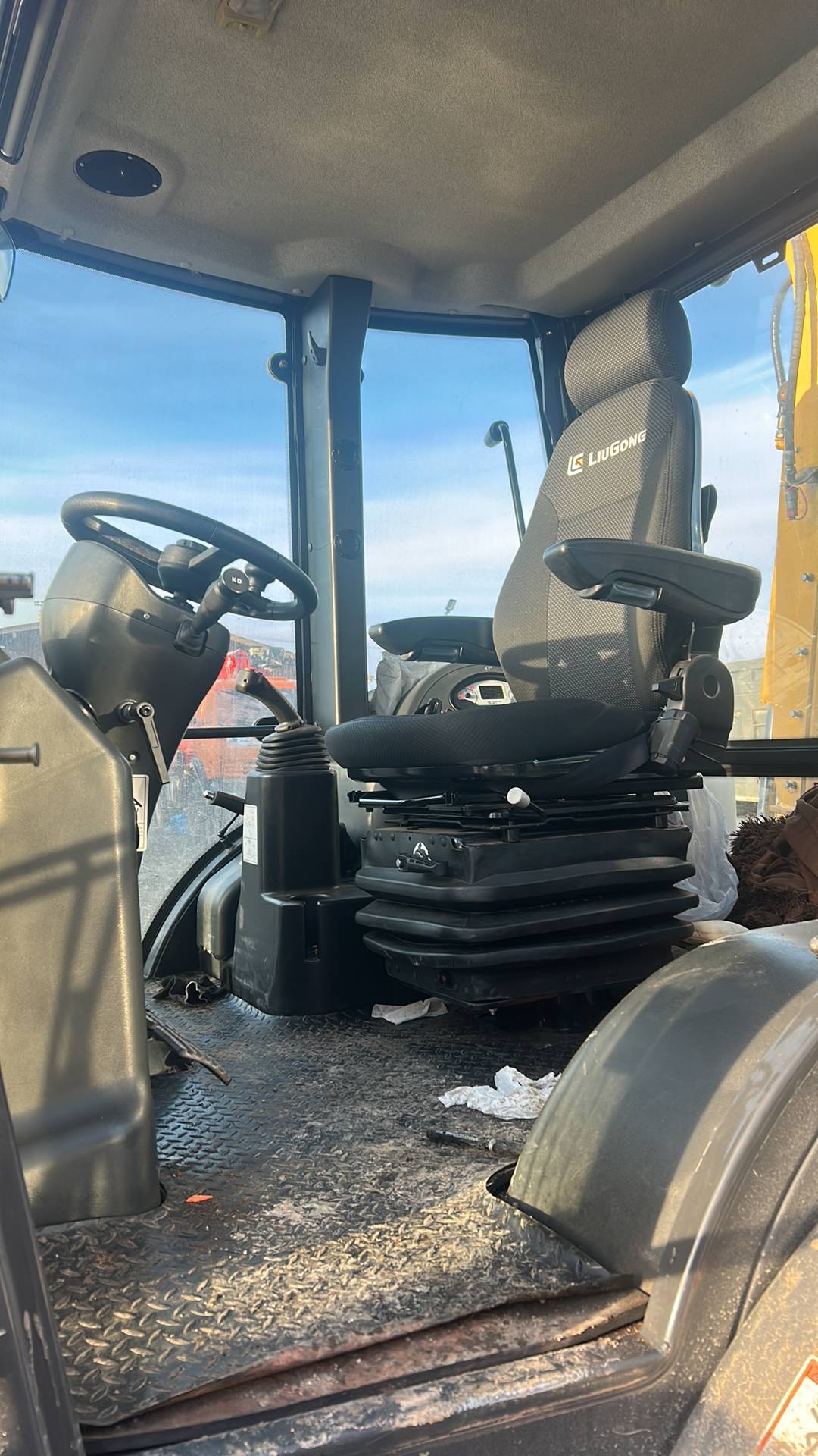 LiuGong CLG 777А-S, 2024 года в лизинг