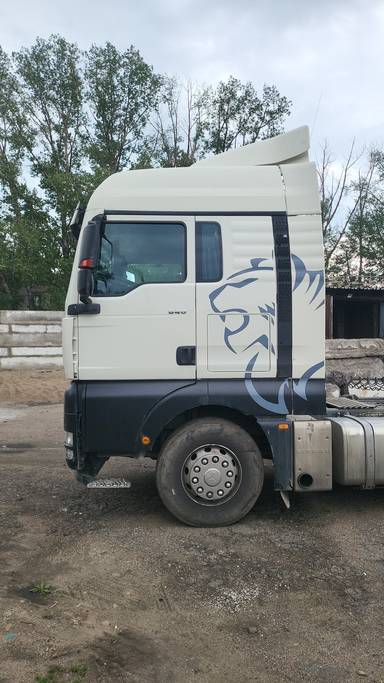 Sitrak С7Н 6×4 ZZ4256V364HE