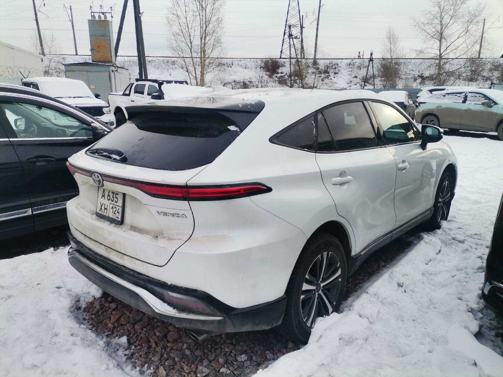 Toyota Venza,  42 161 км, 2023 года в лизинг