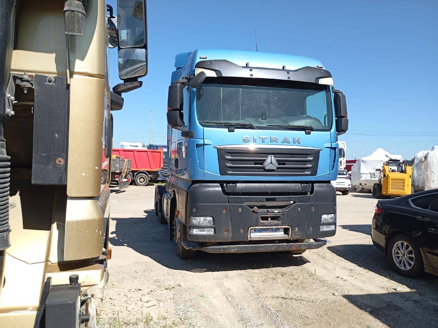 Sitrak С7Н 6×4 ZZ4256V364HE,  199 350 км, 2023 года в лизинг