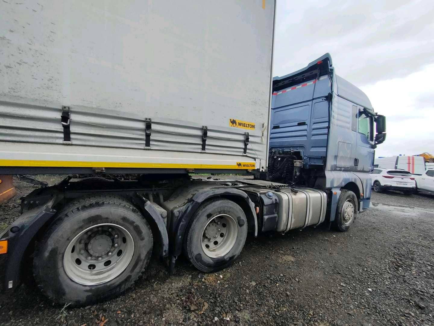 Sitrak С7Н MAX 6×4 ZZ4256V364HE,  242 592 км, 2023 года в лизинг