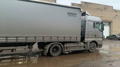 Sitrak C7H 4x2 ZZ4186V361HE