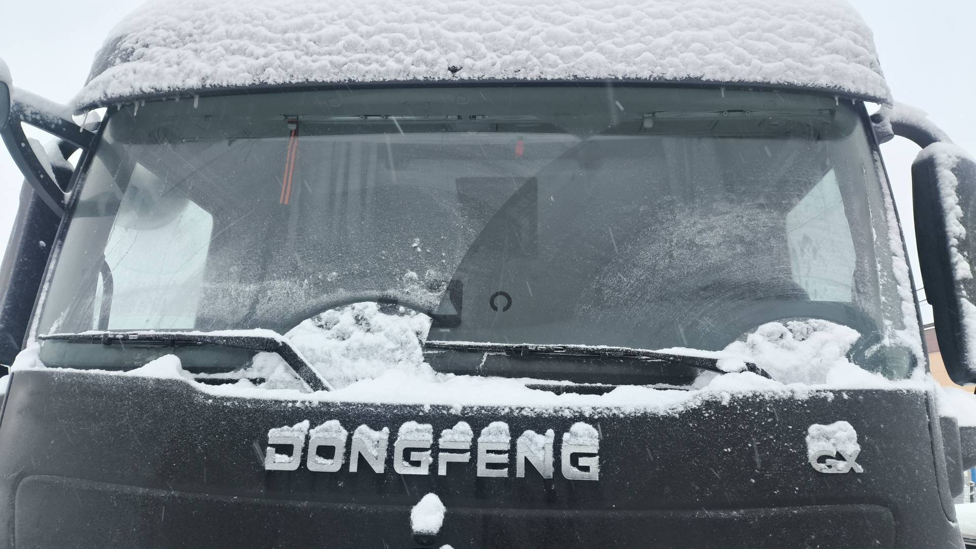 DongFeng GX DFH4180 4x2,  172 058 км, 2023 года в лизинг