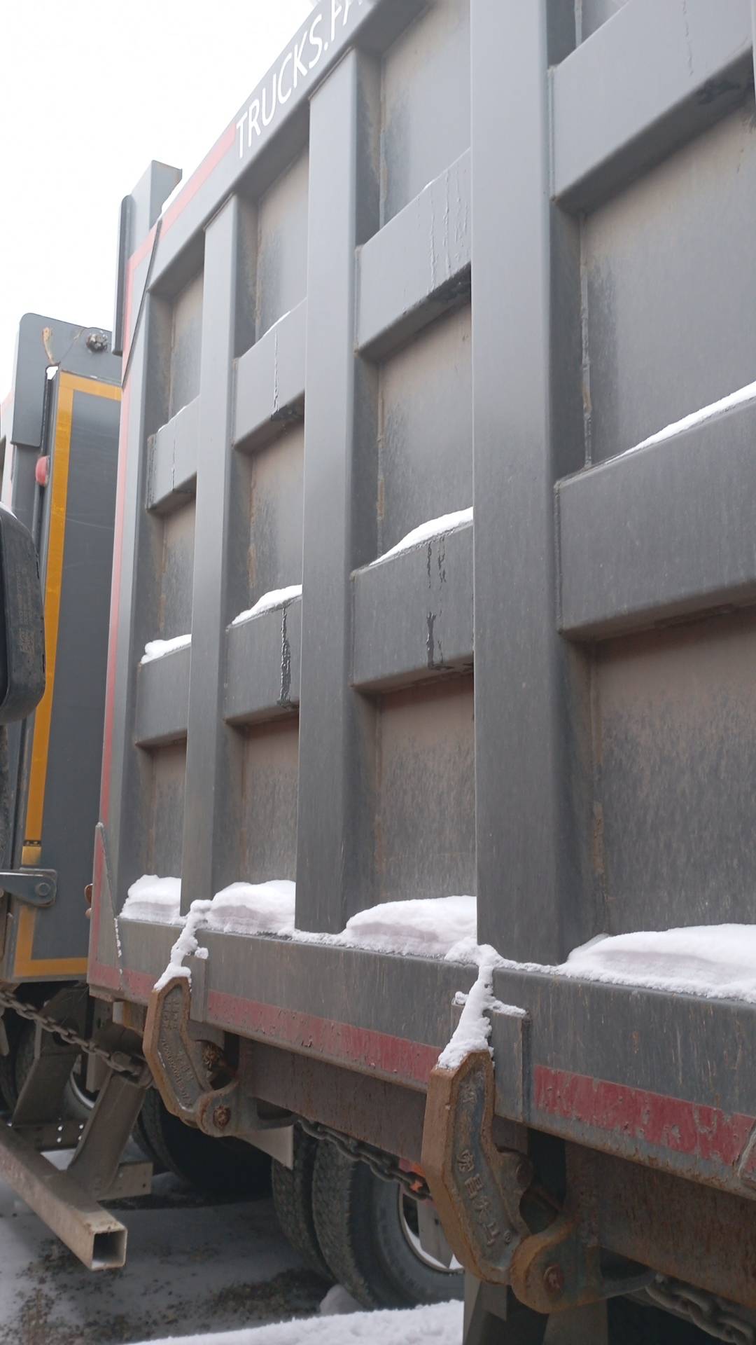 FAW CA3310P66K24T4E5 8х4,  103 818 км, 2023 года в лизинг