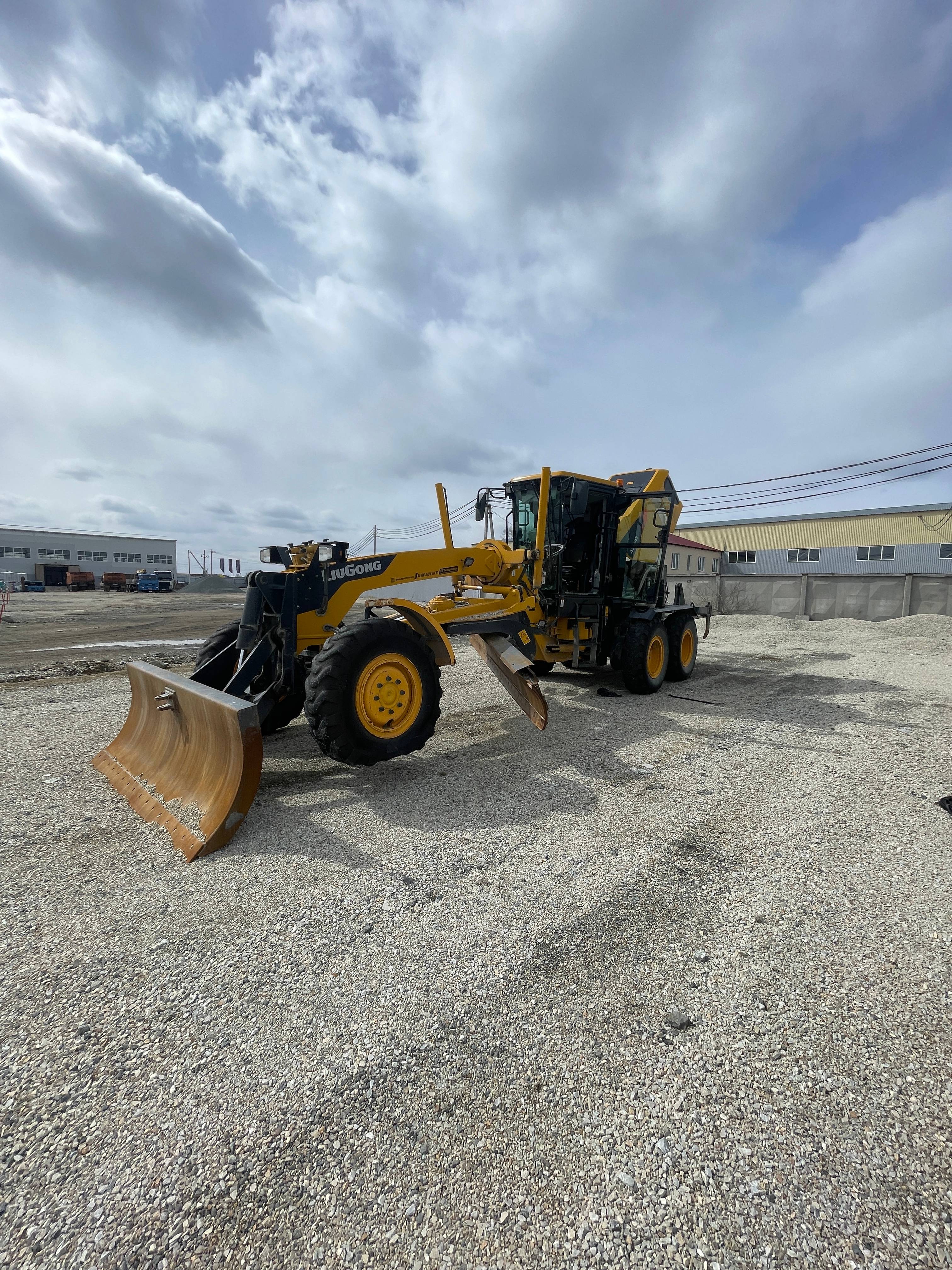 LiuGong CLG4215D-AWD