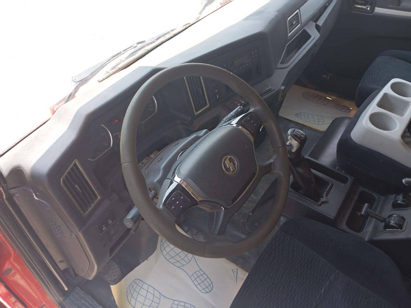 Shacman SX32488L344C,  106 492 км, 2023 года в лизинг