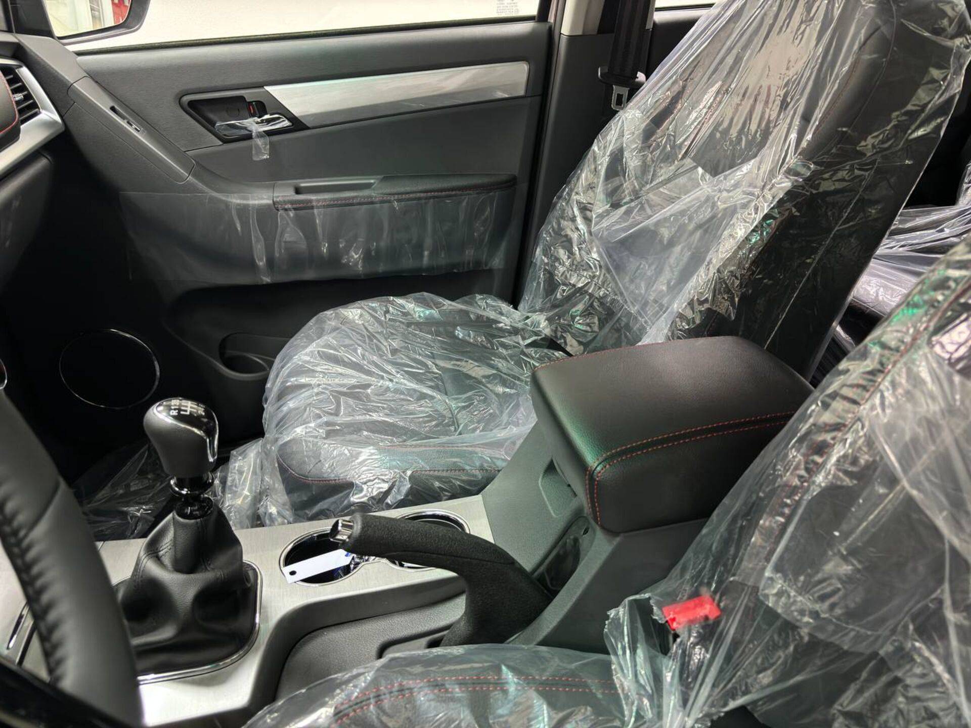 JAC T8 Full Extra 2.0T 6MT 4WD