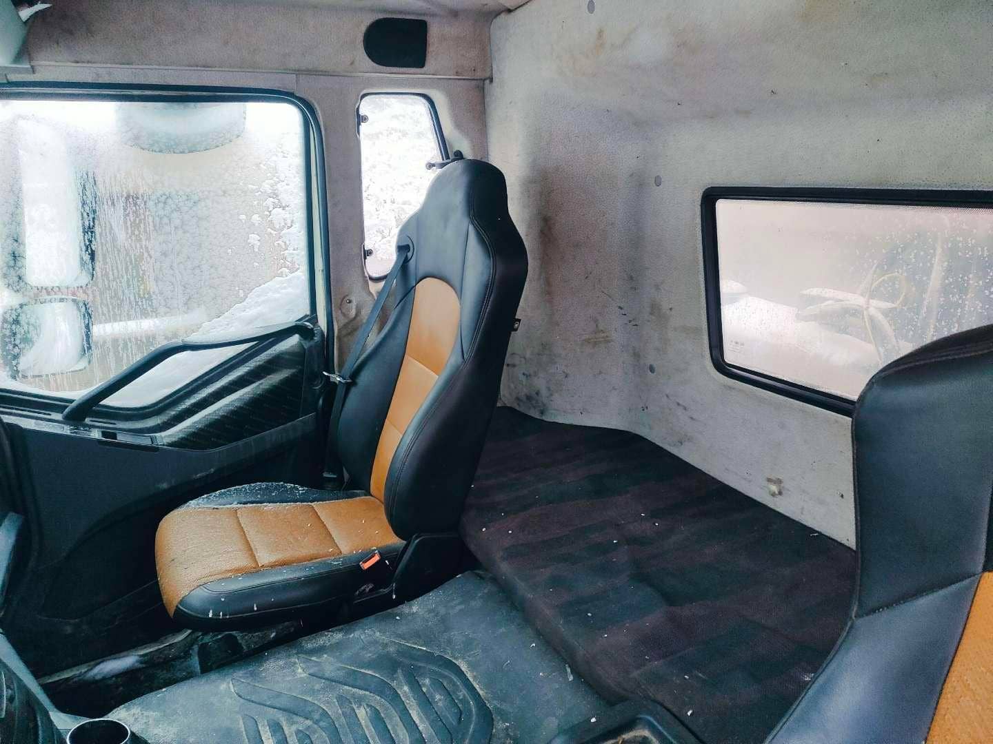 FAW CA3310P66K24T4E4 8x4 (E4),  225 000 км, 2022 года в лизинг