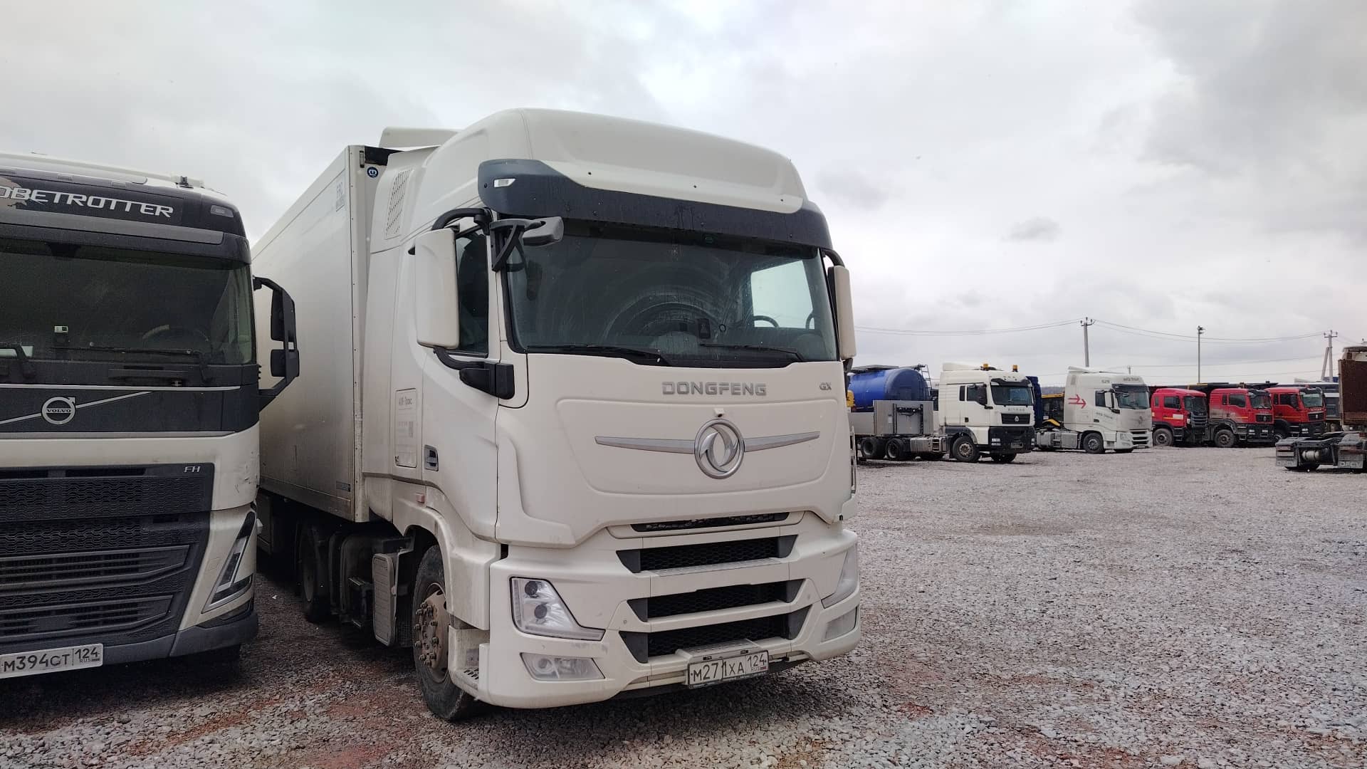 DongFeng DFH4180 4x2,  465 263 км, 2023 года в лизинг