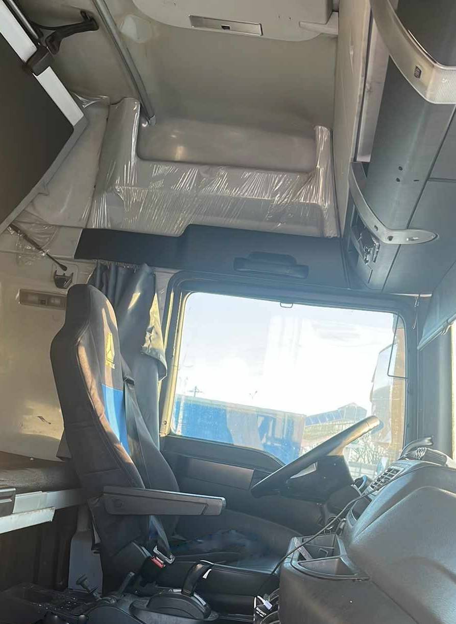 Sitrak C7H 4x2 ZZ4186V361HE,  241 376 км, 2023 года в лизинг