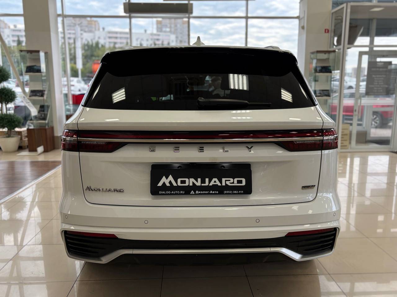 Geely Monjaro Flagship 2.0T (238 hp) 8AT 4WD