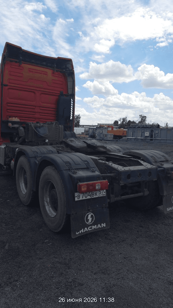 Shacman SX42584V324,  201 205 км, 2022 года в лизинг