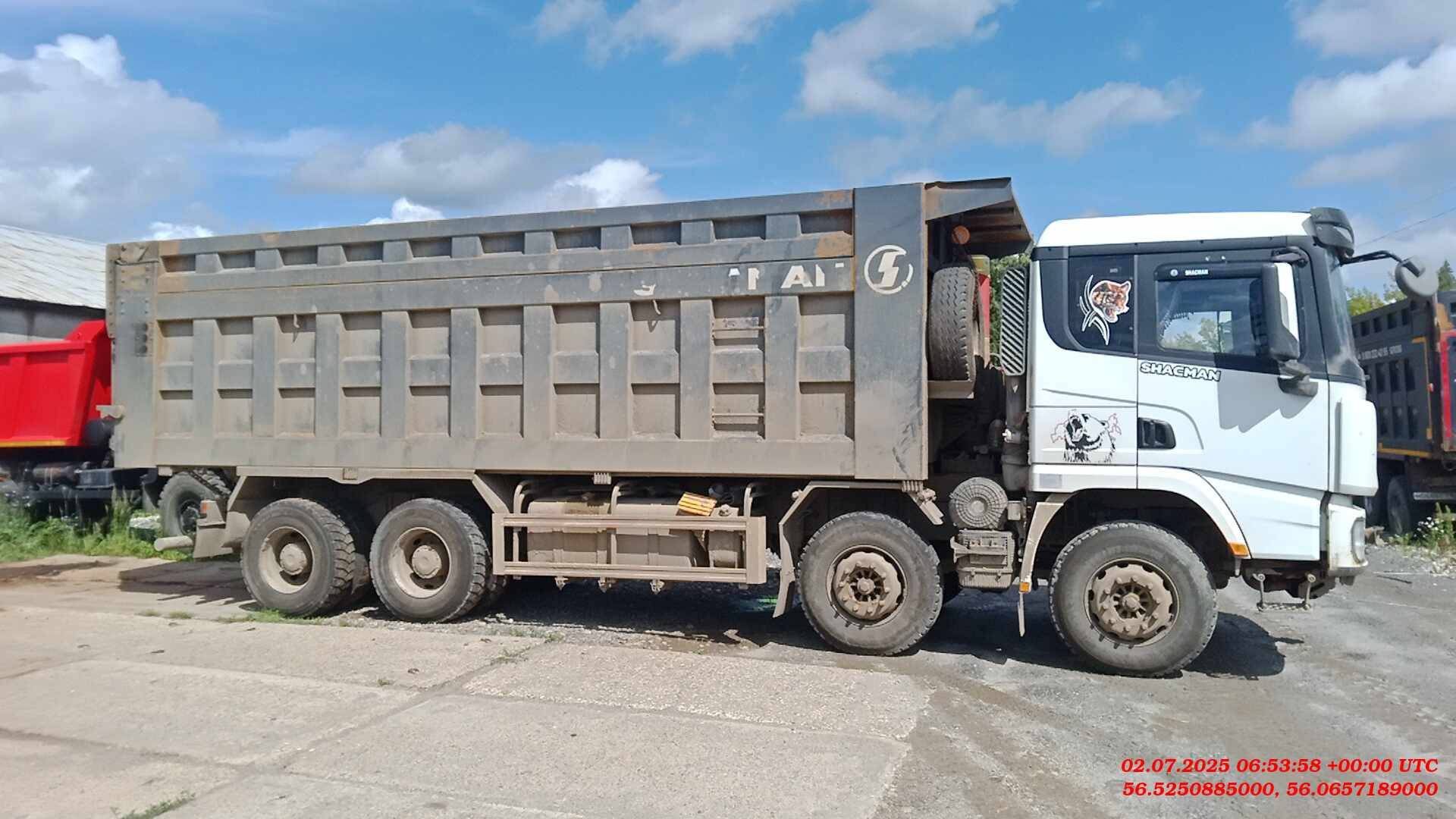 Shacman SX331863366,  247 365 км, 2022 года в лизинг