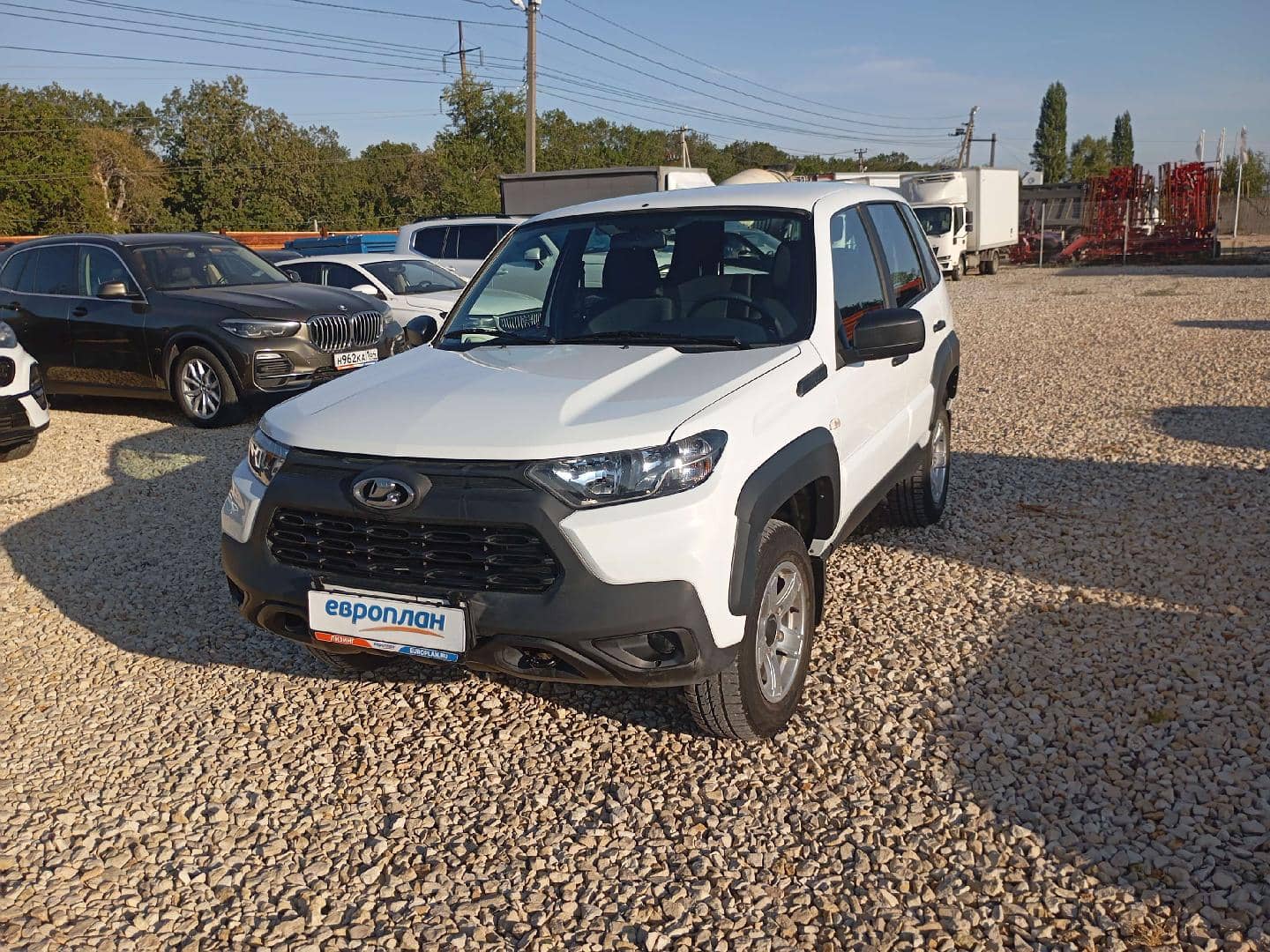 Lada Niva Travel