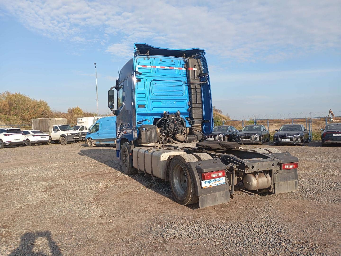 DongFeng DFH4180 4x2,  334 305 км, 2023 года в лизинг