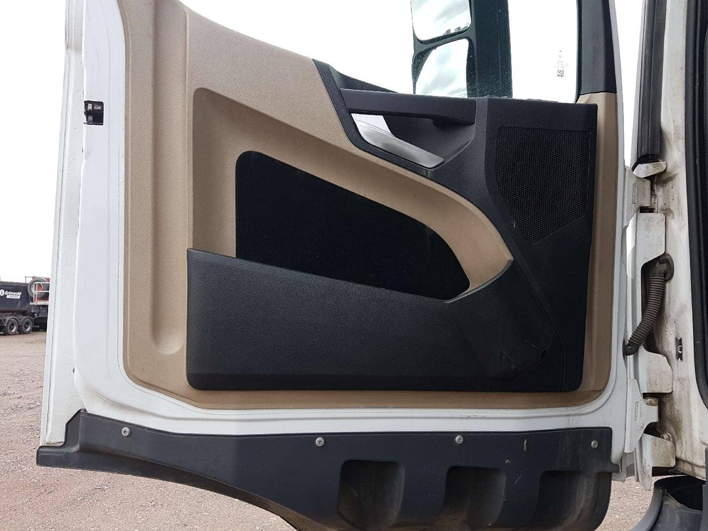 Mercedes-Benz Actros 3 3341K 6х4 (M),  568 187 км, 2020 года в лизинг